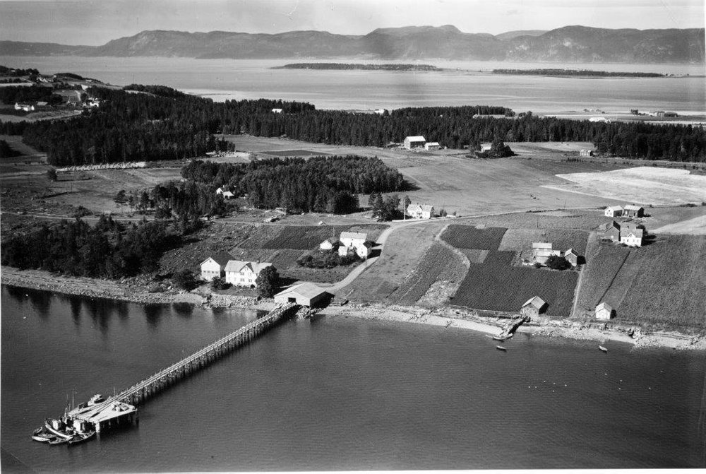 Mostad kai 1949